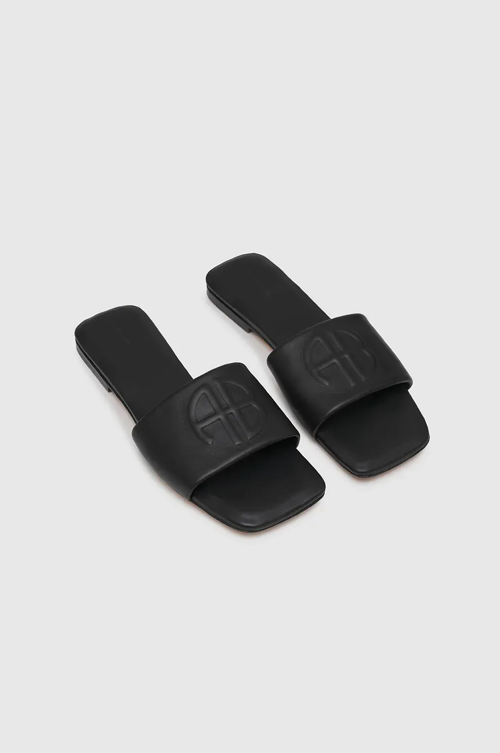 Anine Bing - Ria Slides Black Monogram In Black