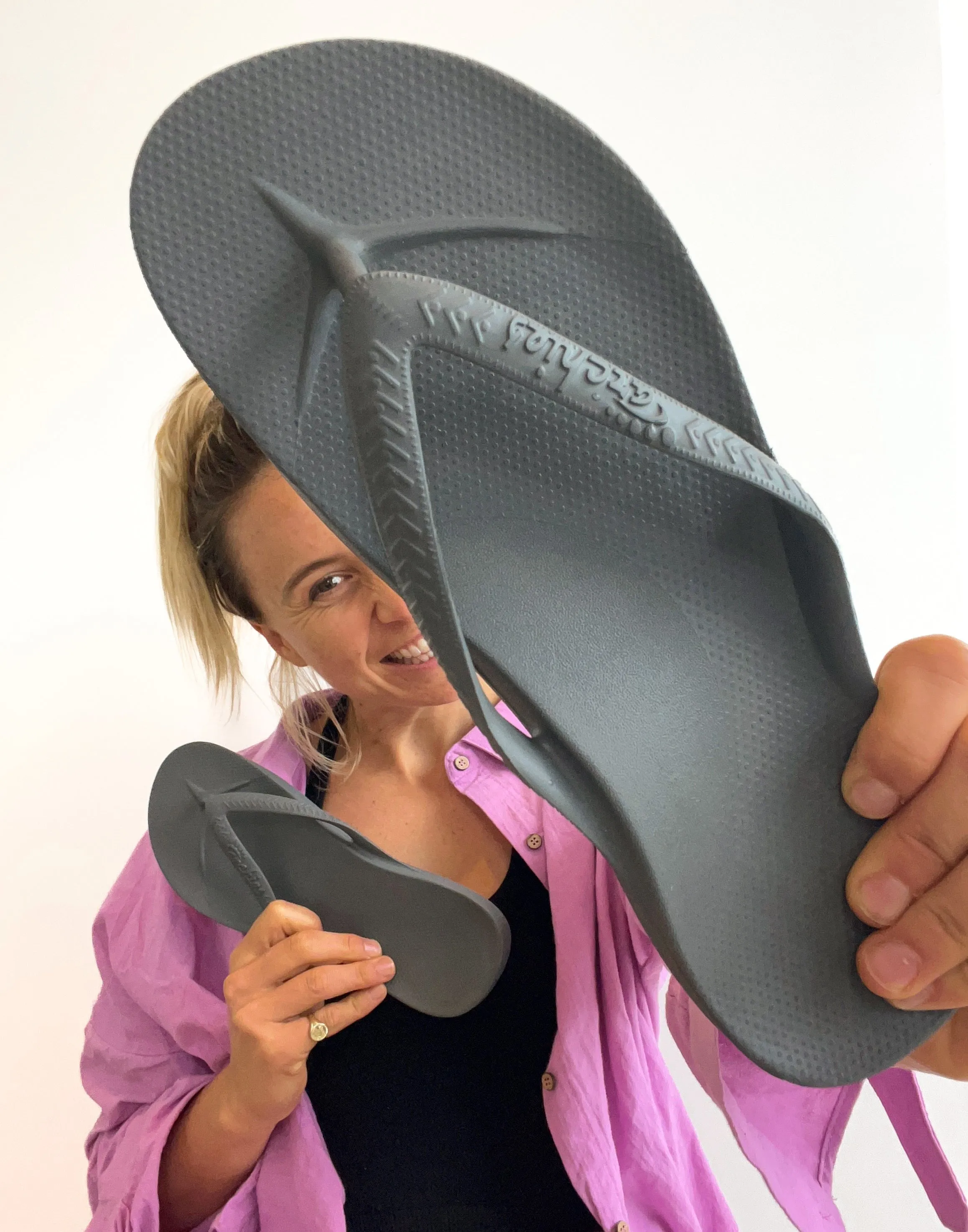 Archies Charcoal Arch Support Thongs