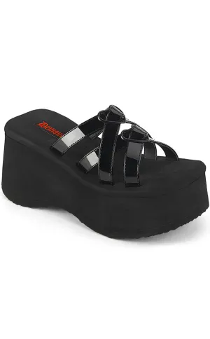 FUNN-15 Black Patent Heart Slides