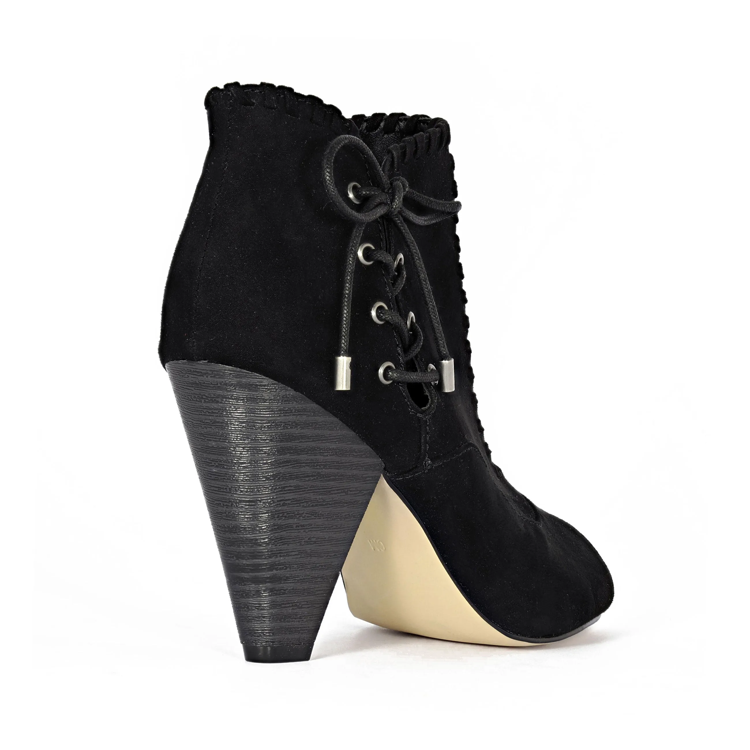 Indigo Rd Women's Finn-A Bootie in Black