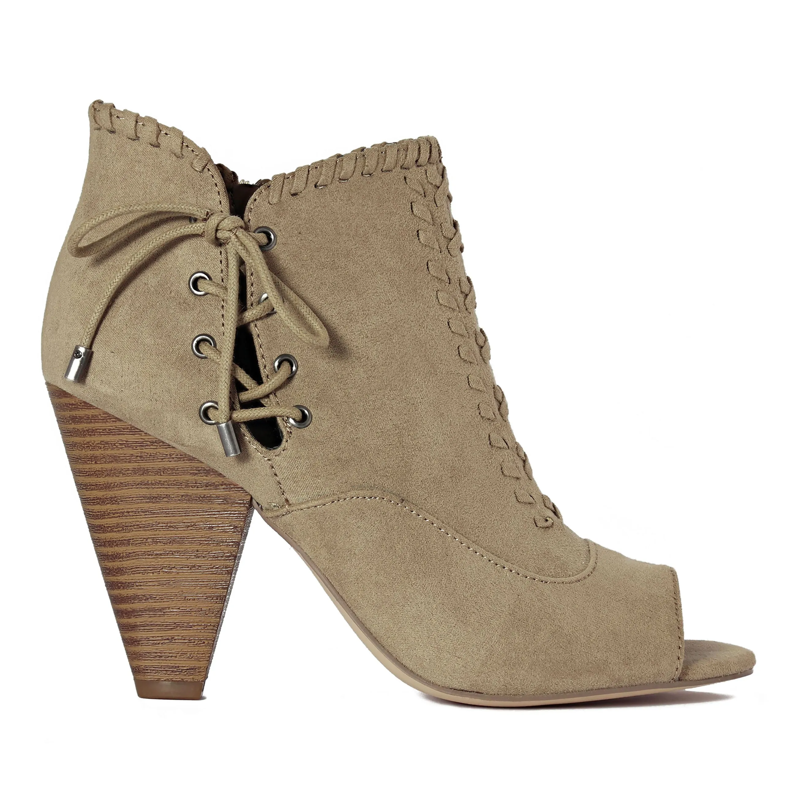 Indigo Rd Women's Finn-A Bootie in Camel