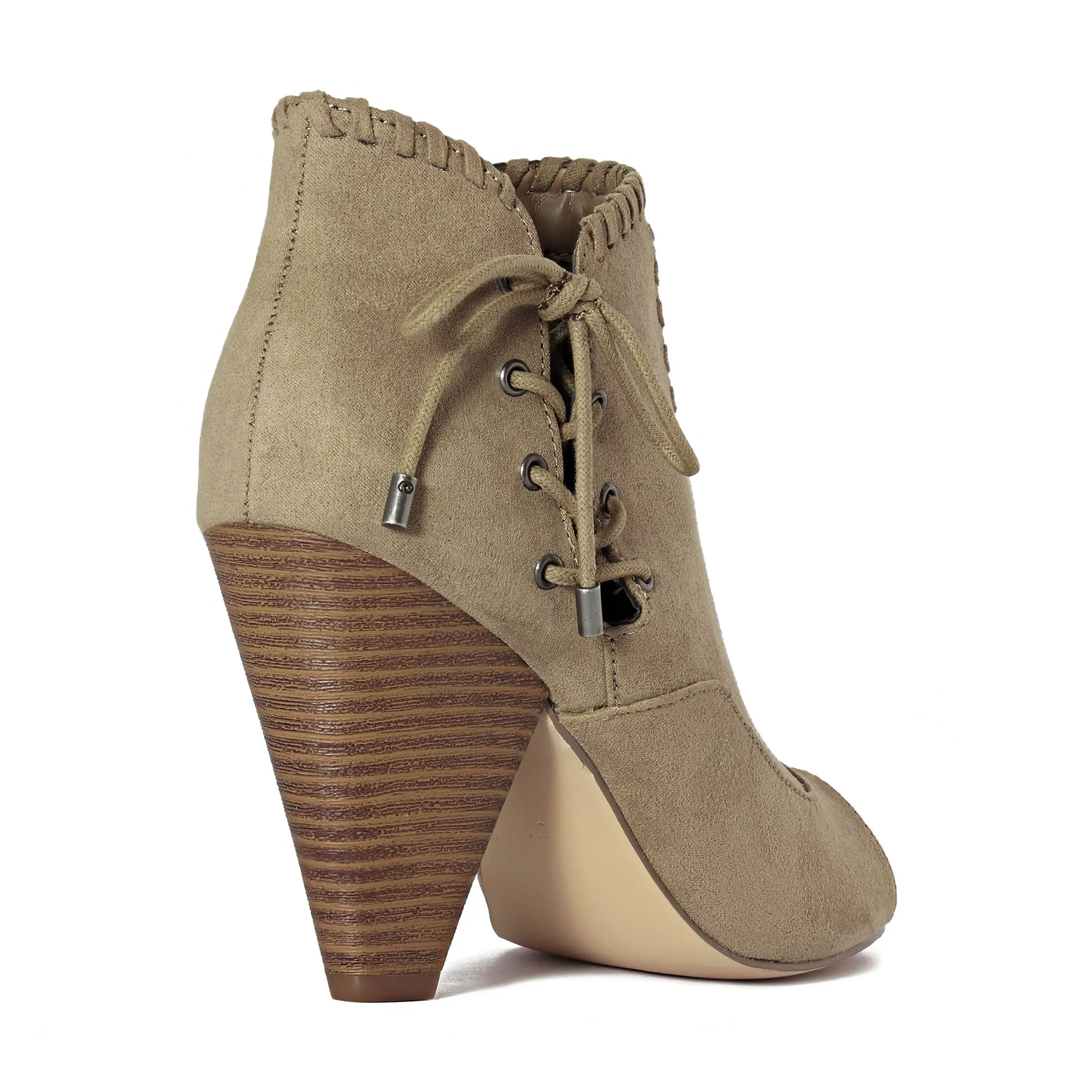 Indigo Rd Women's Finn-A Bootie in Camel