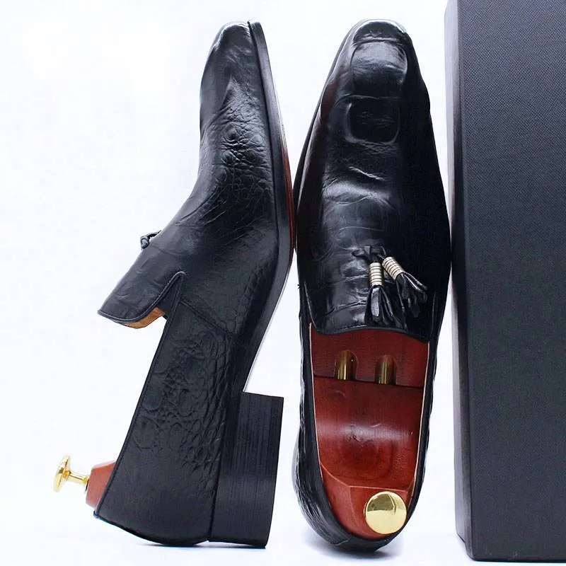 Luxurious Small Tassel Decorated Suede Loafers