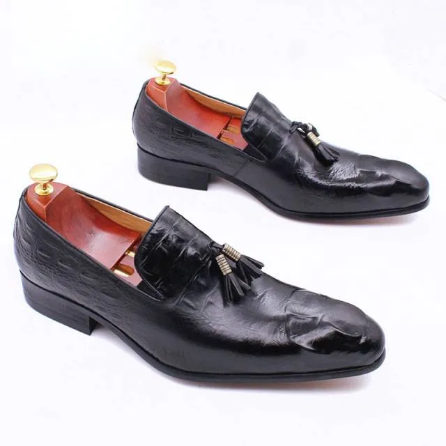 Luxurious Small Tassel Decorated Suede Loafers