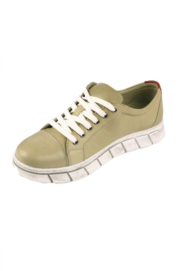 Unison Sneaker in Pistachio