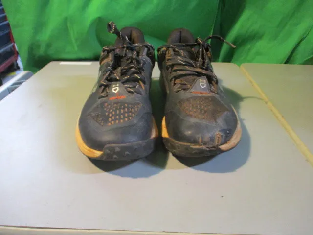 Used Under Armour Charged Size 8 Cleats