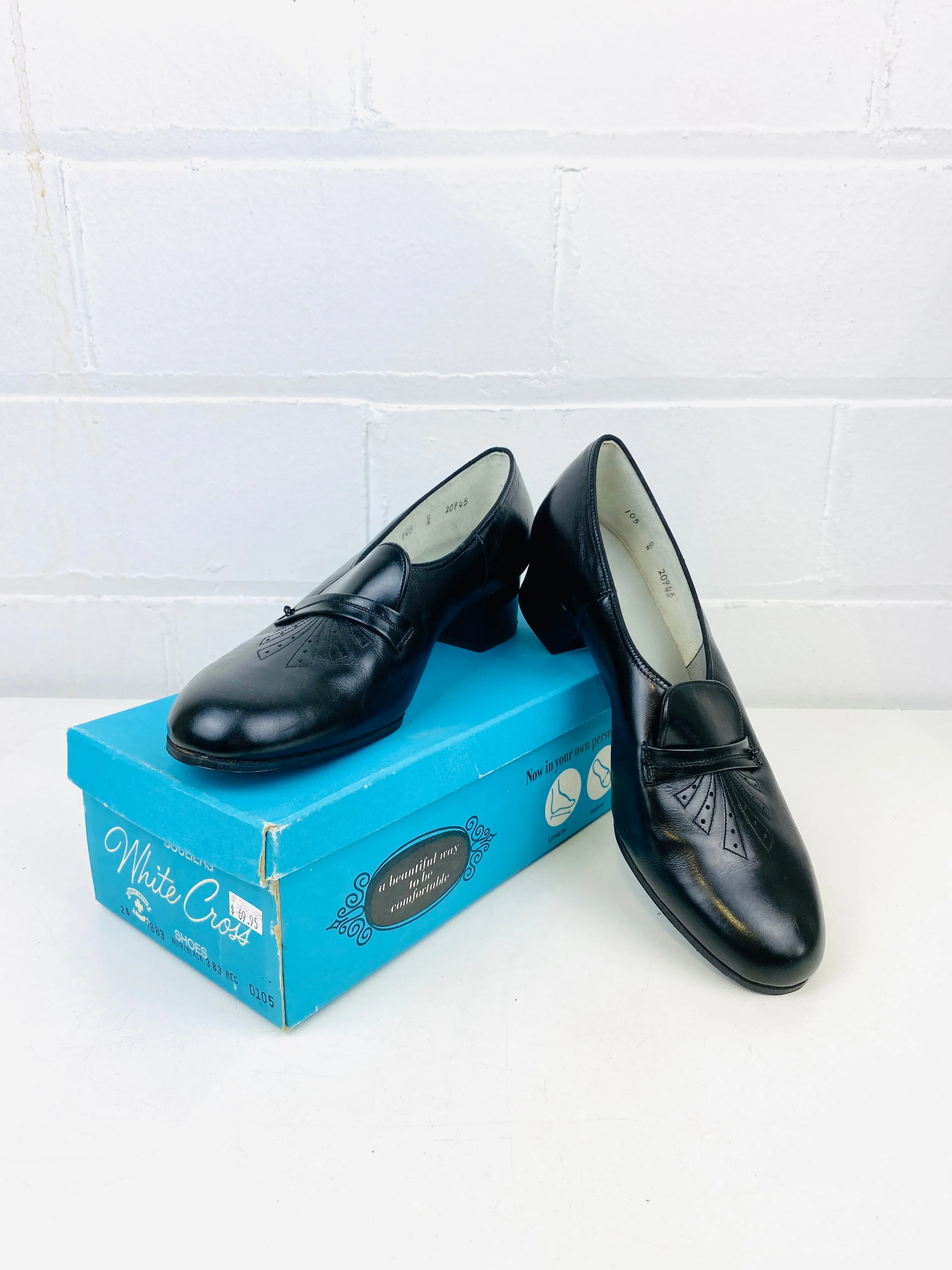 Vintage Deadstock Shoes, Women's 1980s Black Leather Cuban Heel Pumps, NOS, 7883