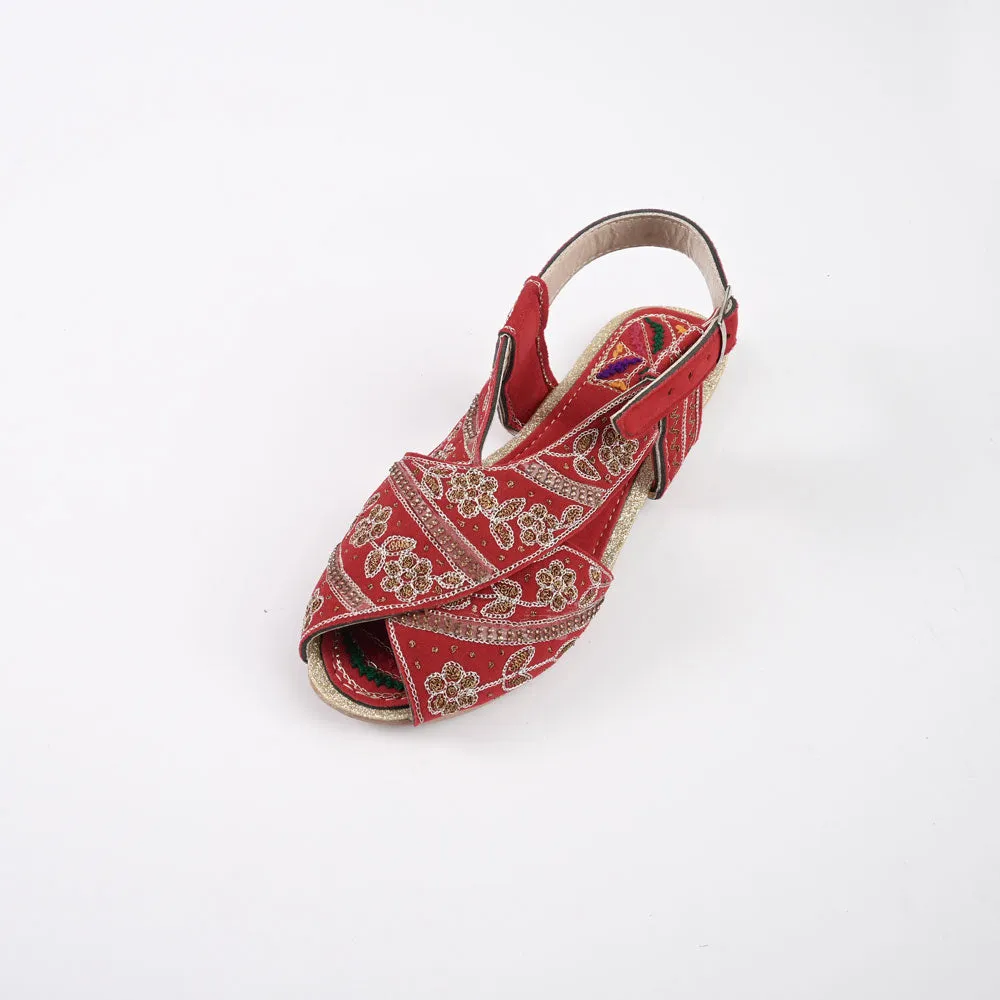 Women's Varazdin Embroidered Design Peshawri Chappal